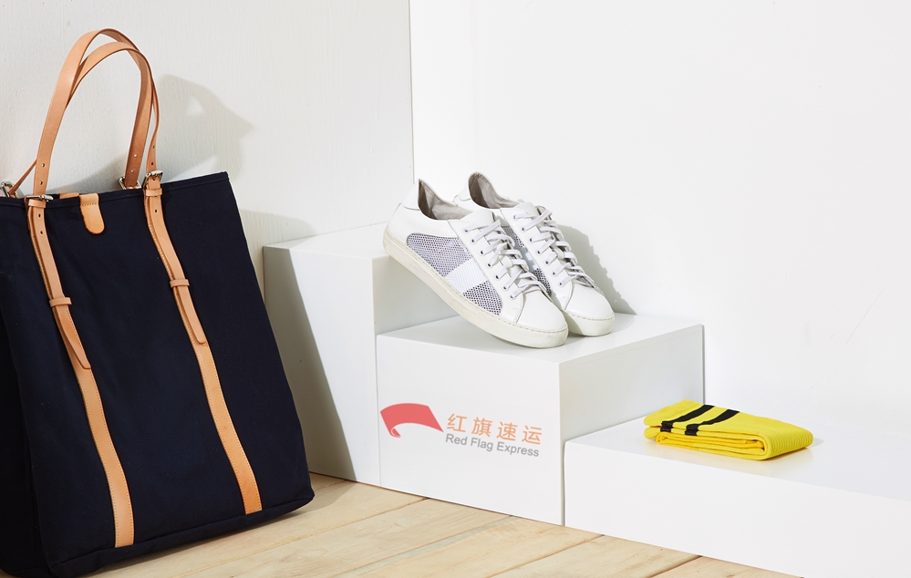 16554357099009.jpg 摄图网_500512259_配饰鞋包静物(企业商用)_副本.jpg